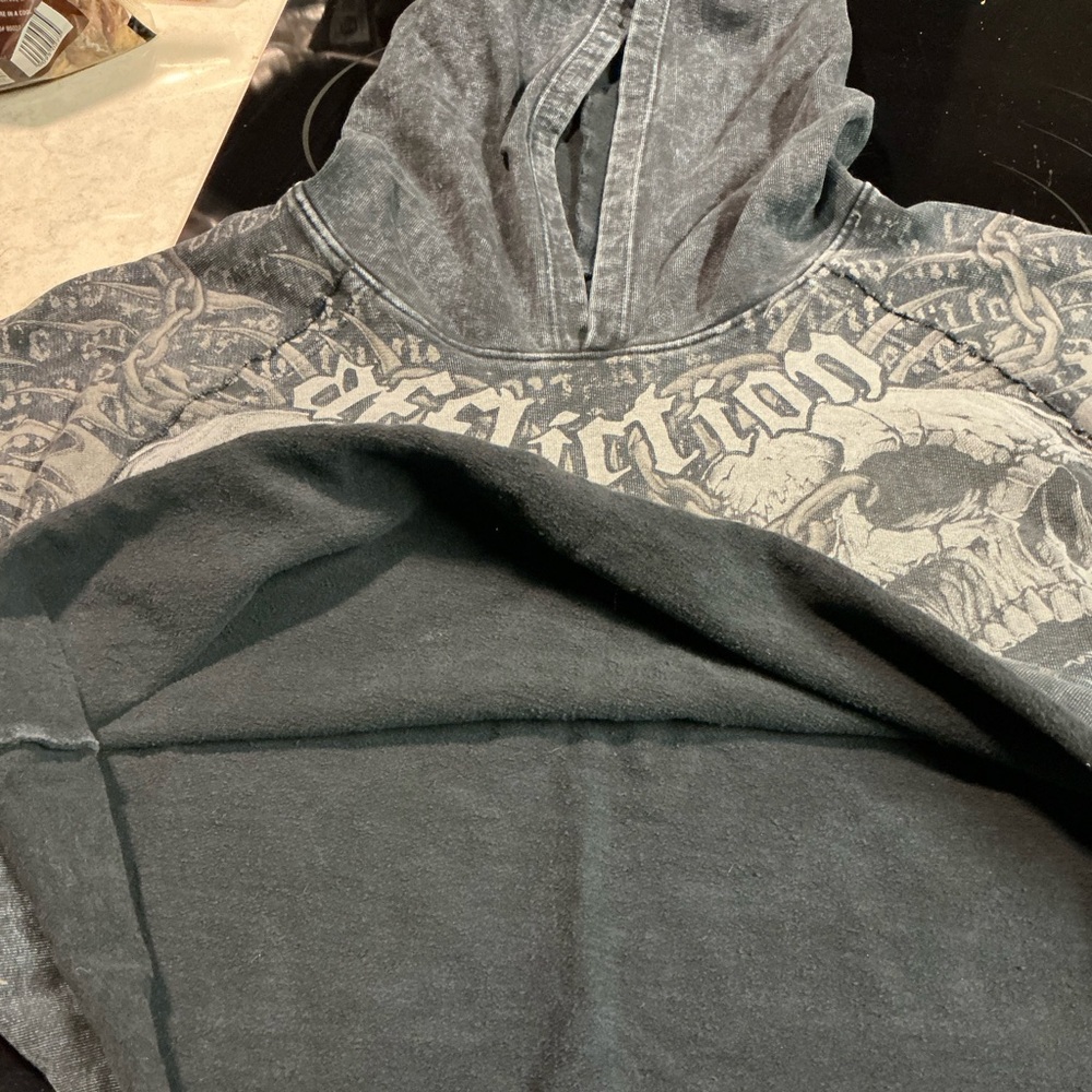 Affliction Black and Gray Skull Crop Top - Picture 4 of 5